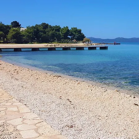 - Diklo 5887a Διαμέρισμα Ζαντάρ